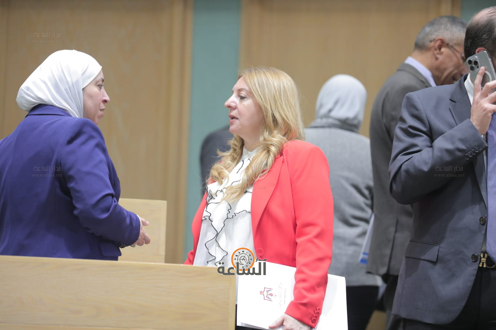 Madar Al-Saa Images 0.41312212737921583