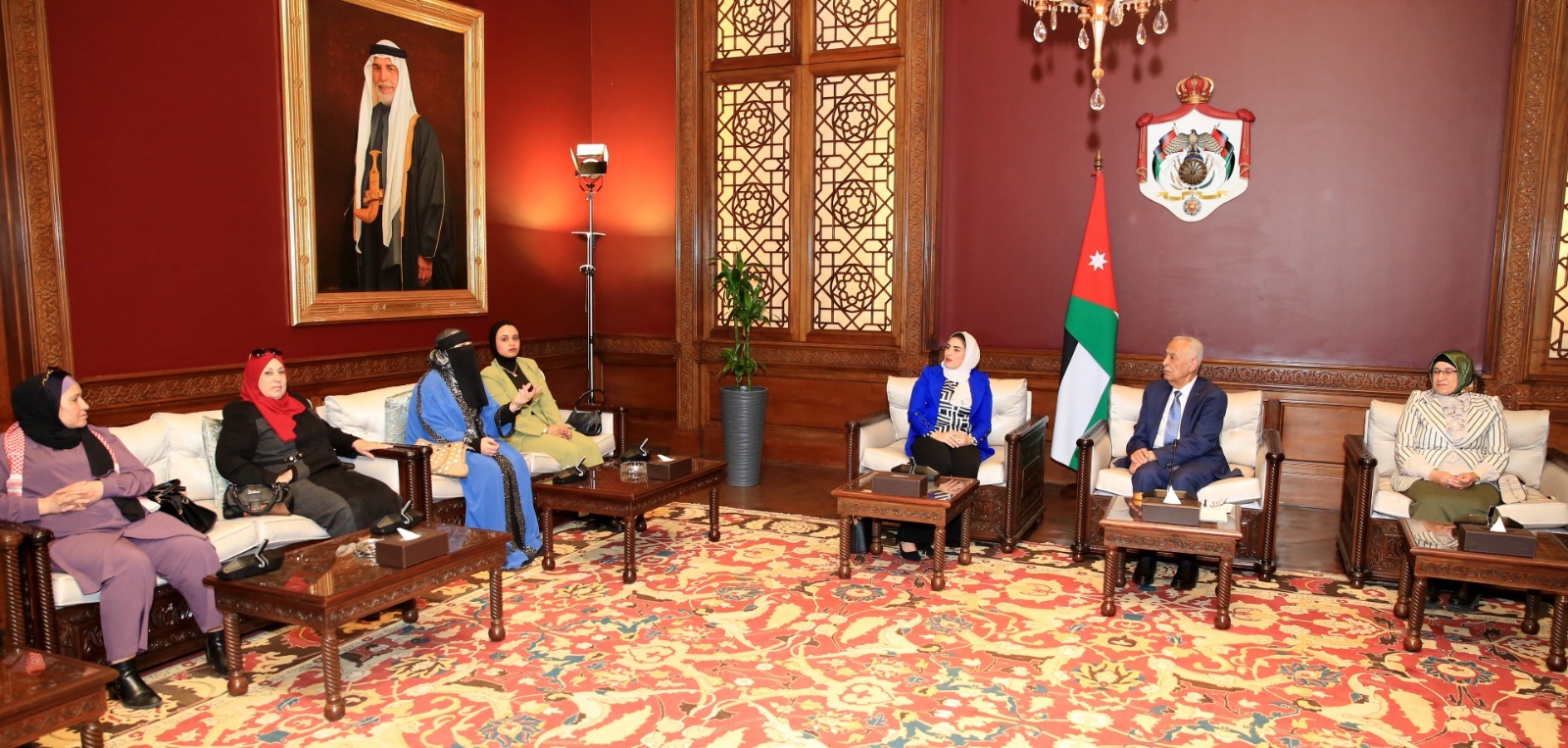 Madar Al-Saa Images 0.013639040551679527