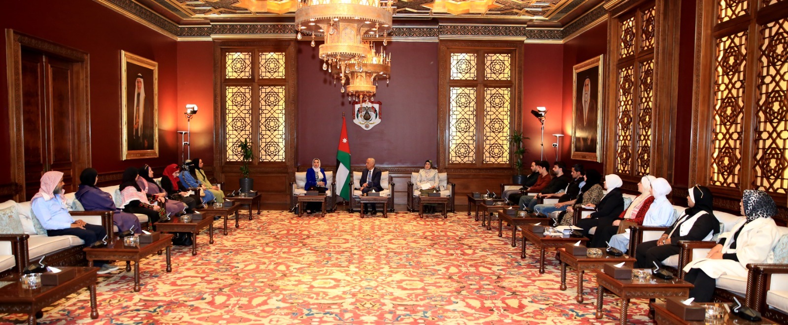 Madar Al-Saa Images 0.16340473880402717