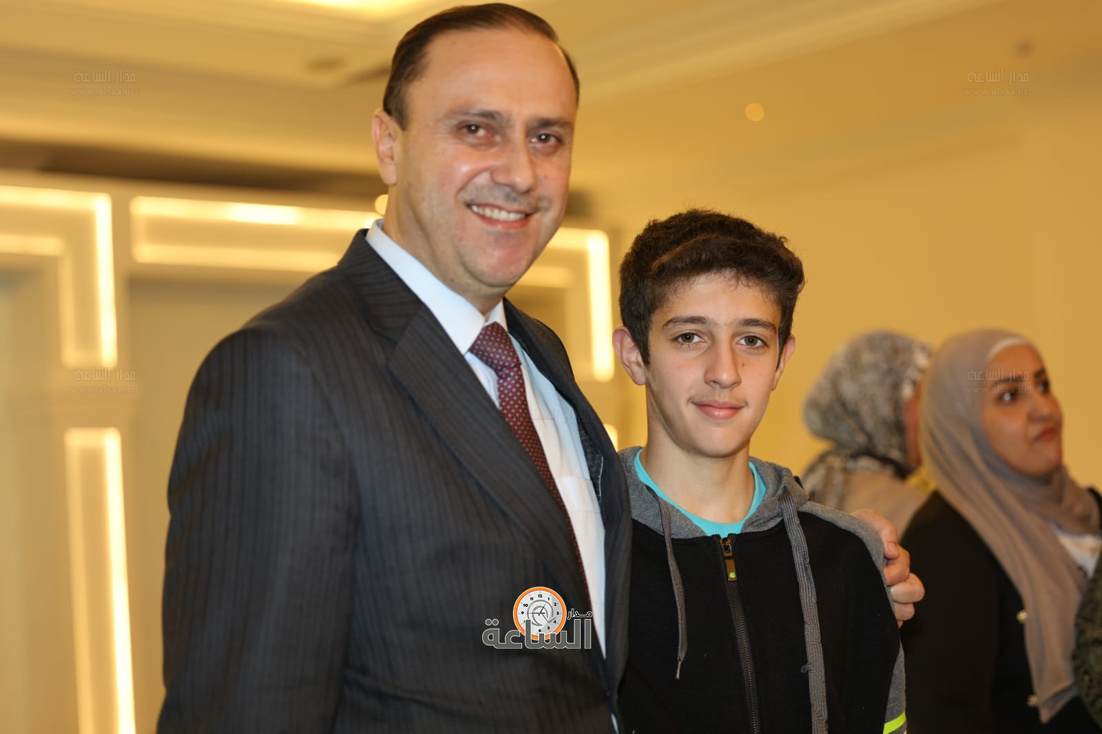 Madar Al-Saa Images 0.15623435532020236