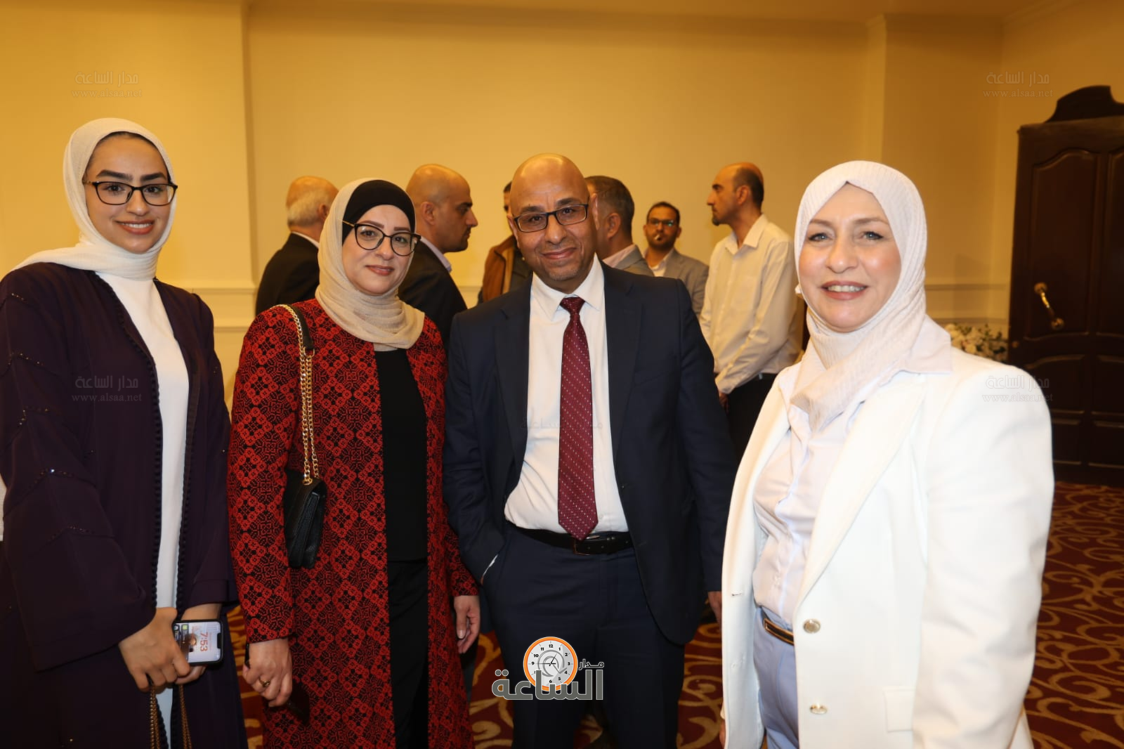 Madar Al-Saa Images 0.8947343212036702