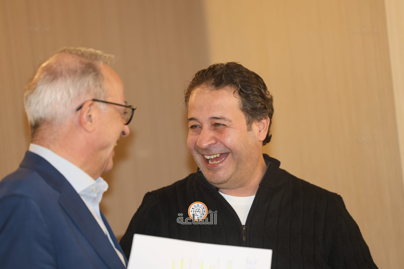 Madar Al-Saa Images 0.9109289481906784