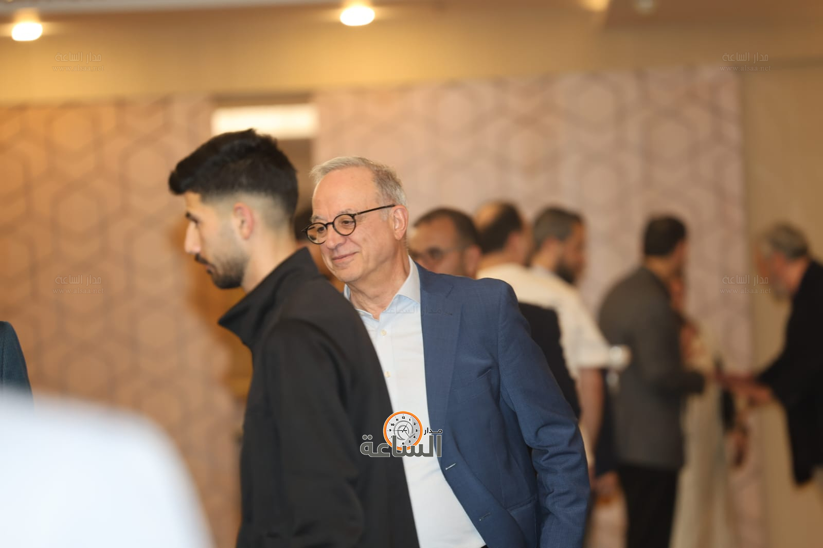 Madar Al-Saa Images 0.006866174985135753