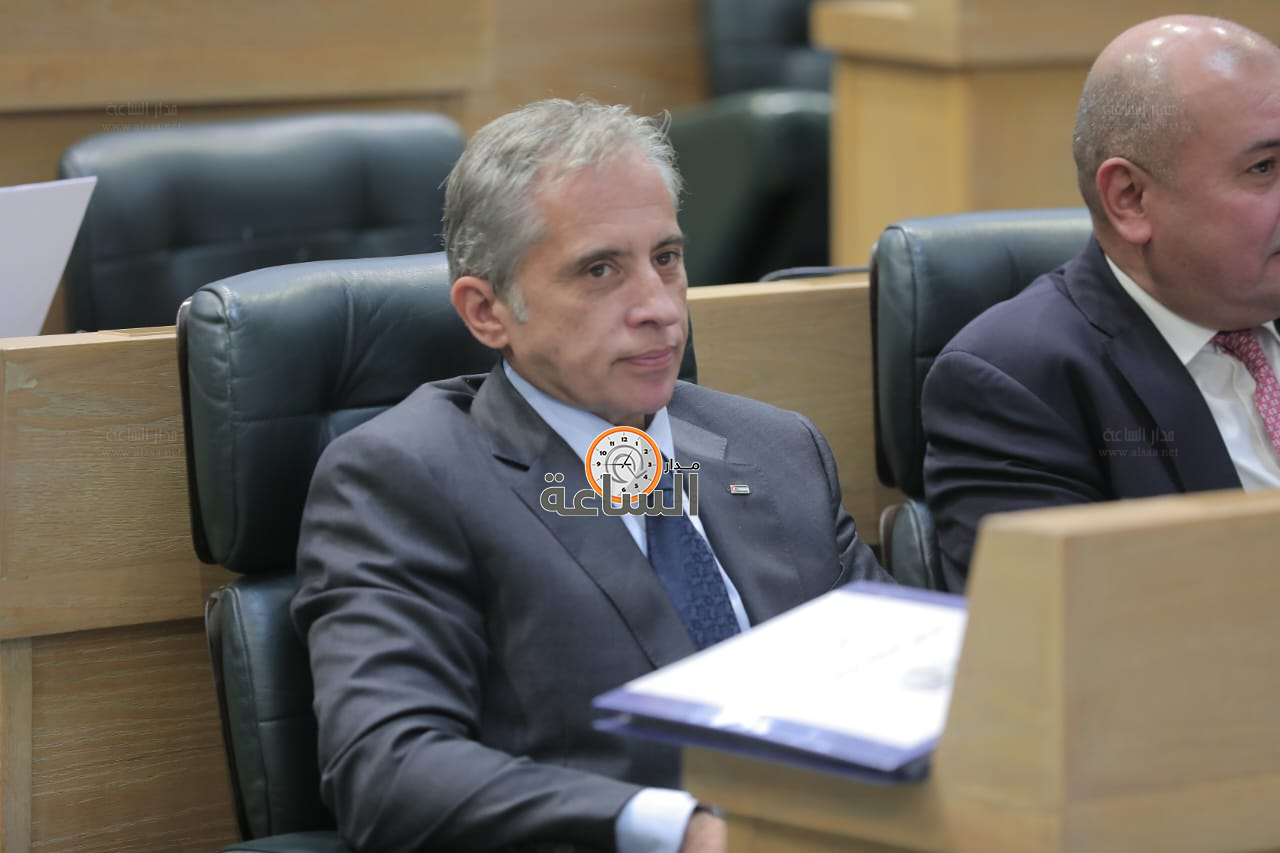 Madar Al-Saa Images 0.40369514697180775