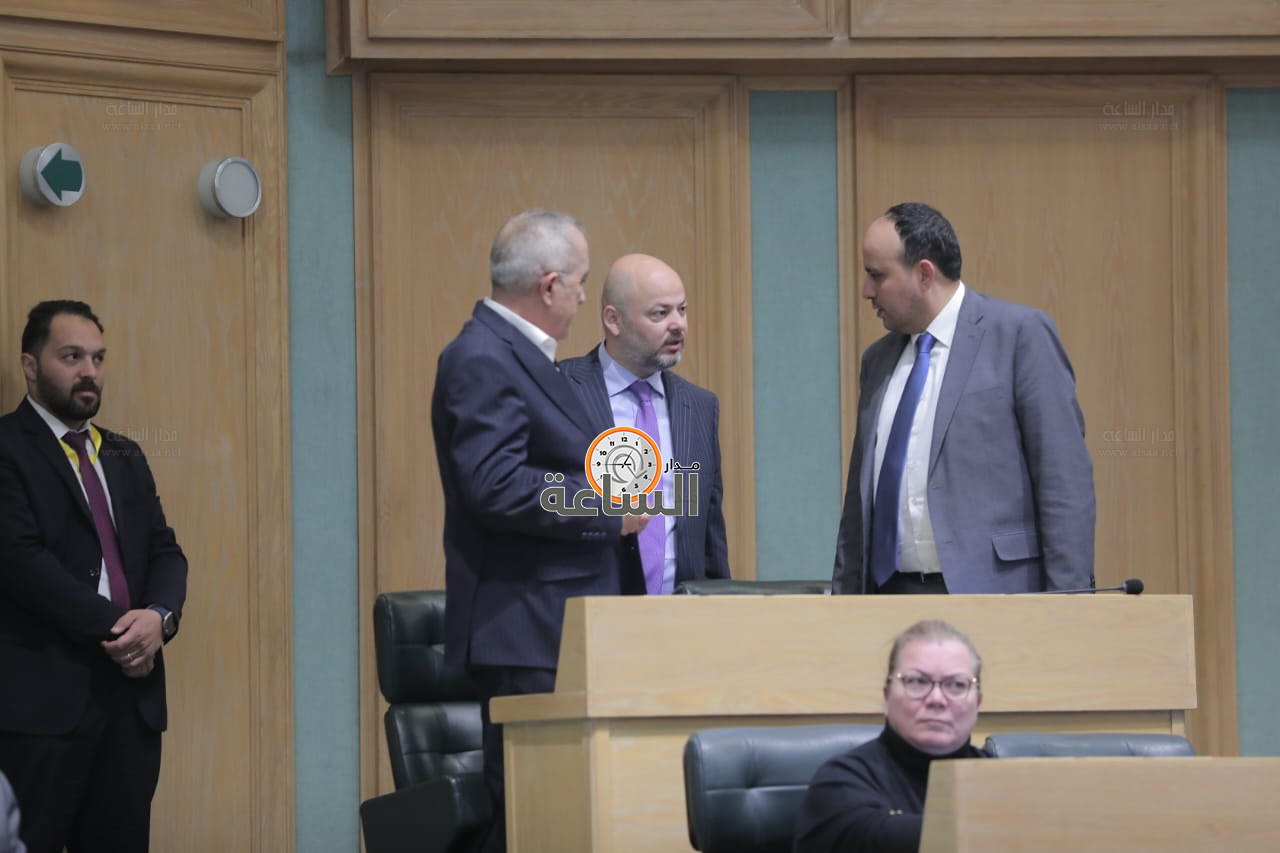 Madar Al-Saa Images 0.4079886084402924