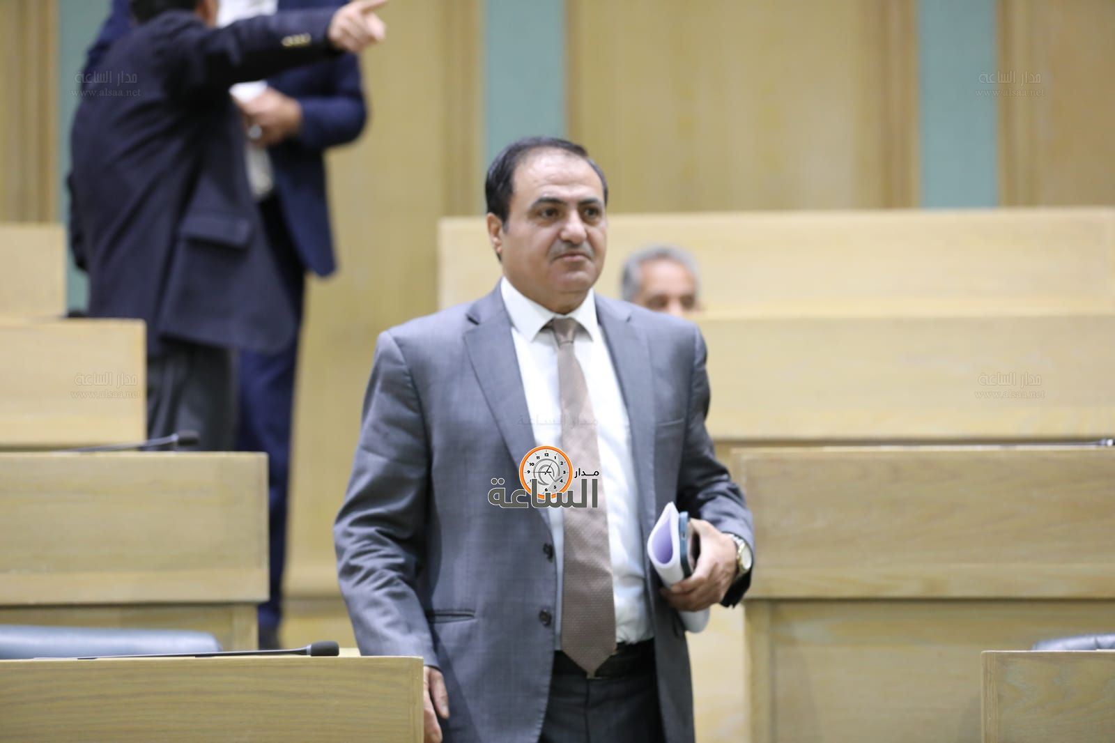 Madar Al-Saa Images 0.3722687118401429