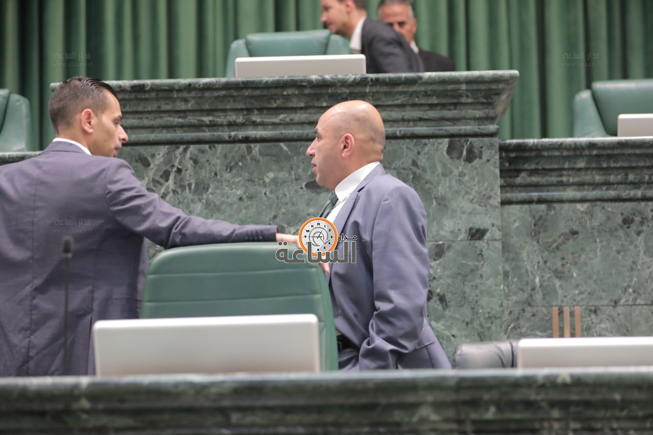 Madar Al-Saa Images 0.9458965717289876