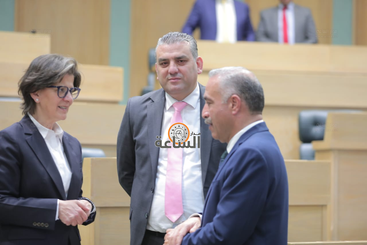 Madar Al-Saa Images 0.8641829091196291