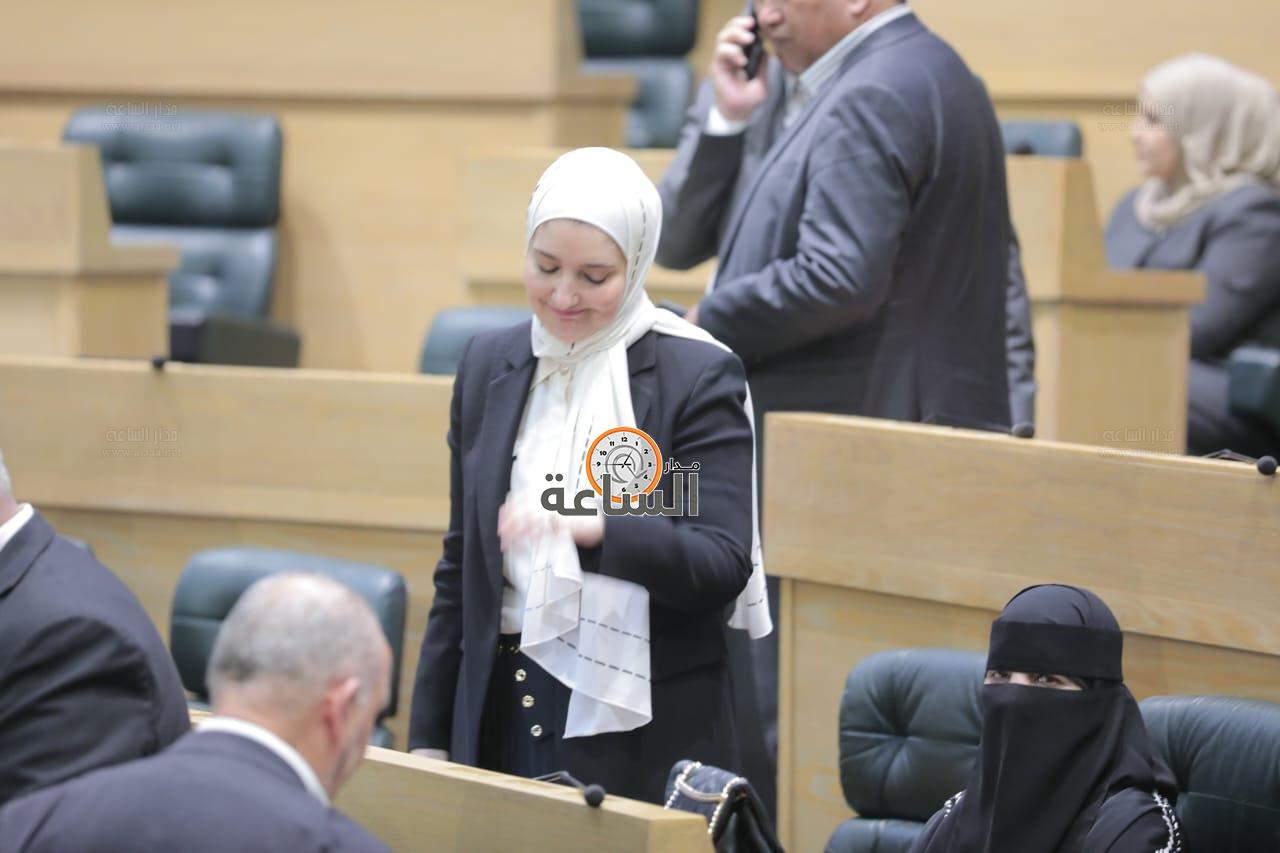 Madar Al-Saa Images 0.8442454120170859