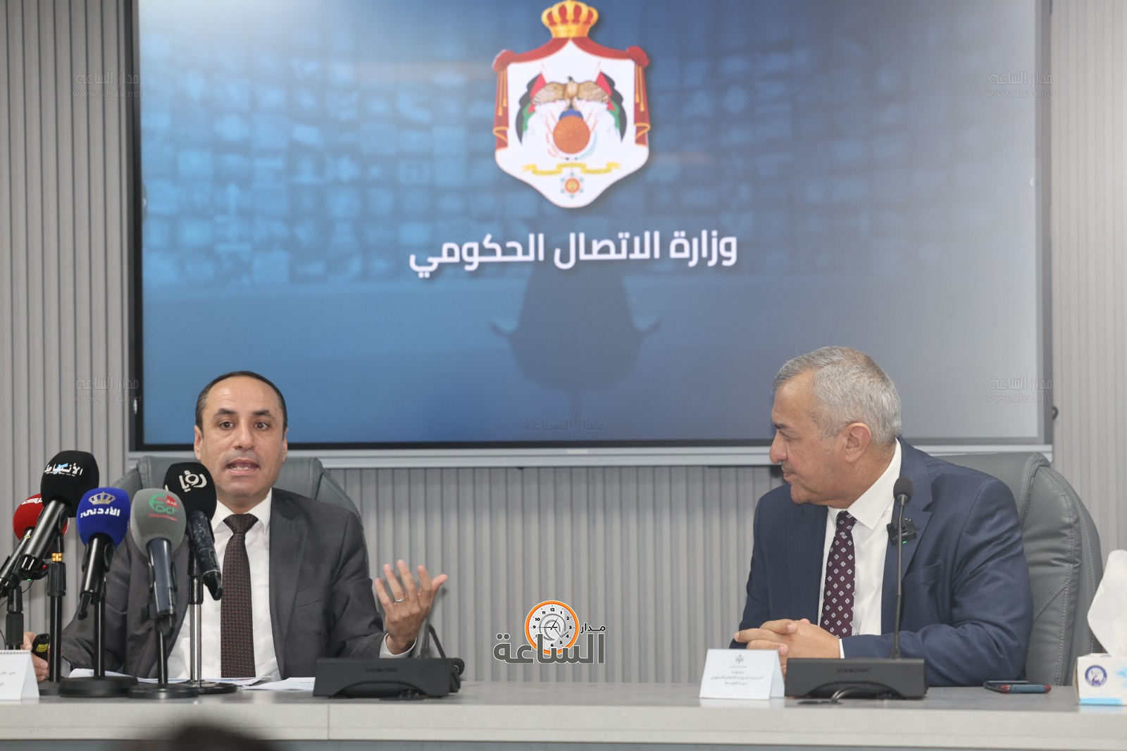 Madar Al-Saa Images 0.40752672086691755