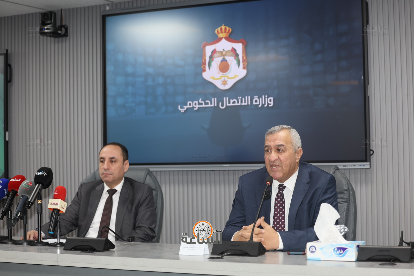 Madar Al-Saa Images 0.6429816851159058