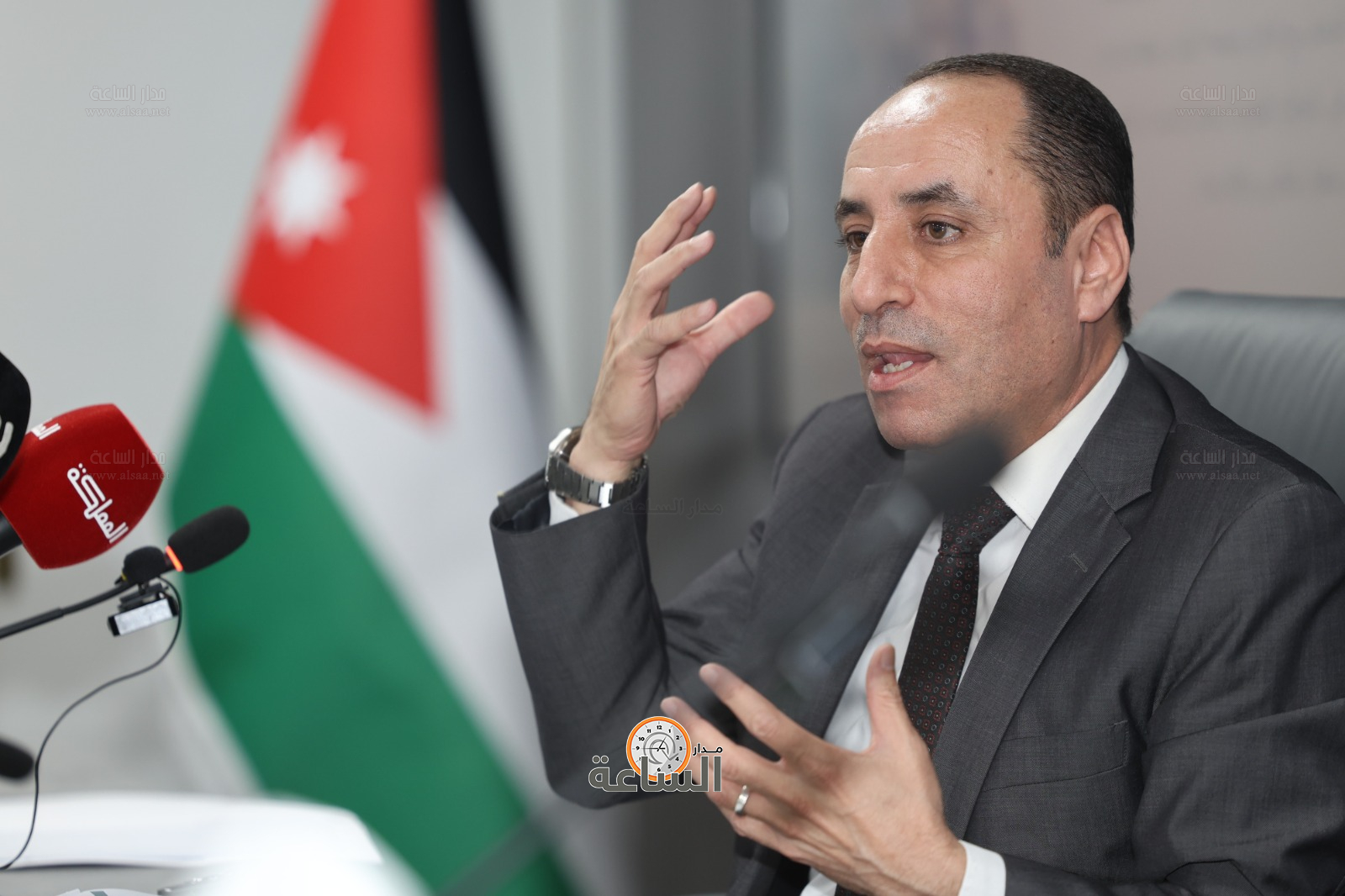 Madar Al-Saa Images 0.5090275880102919