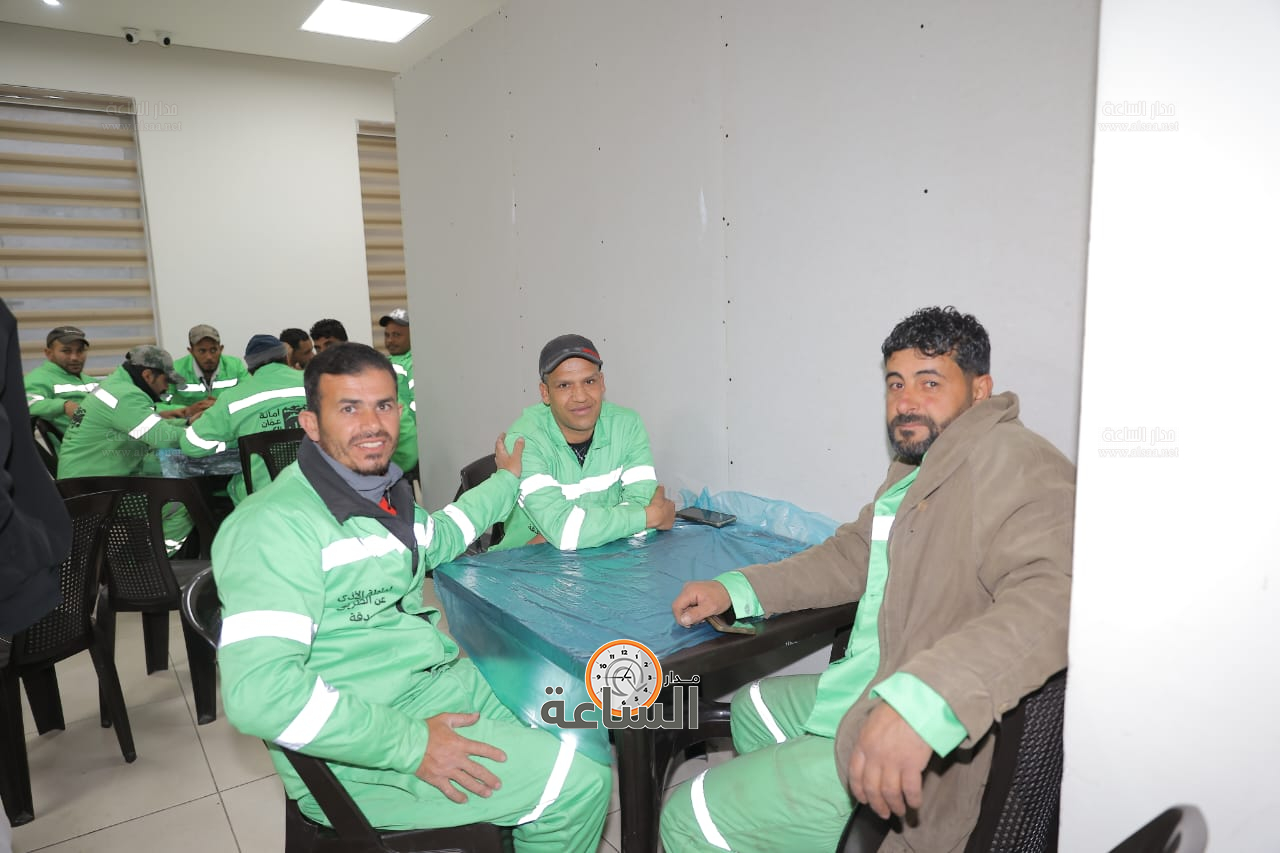 Madar Al-Saa Images 0.24244353126501905