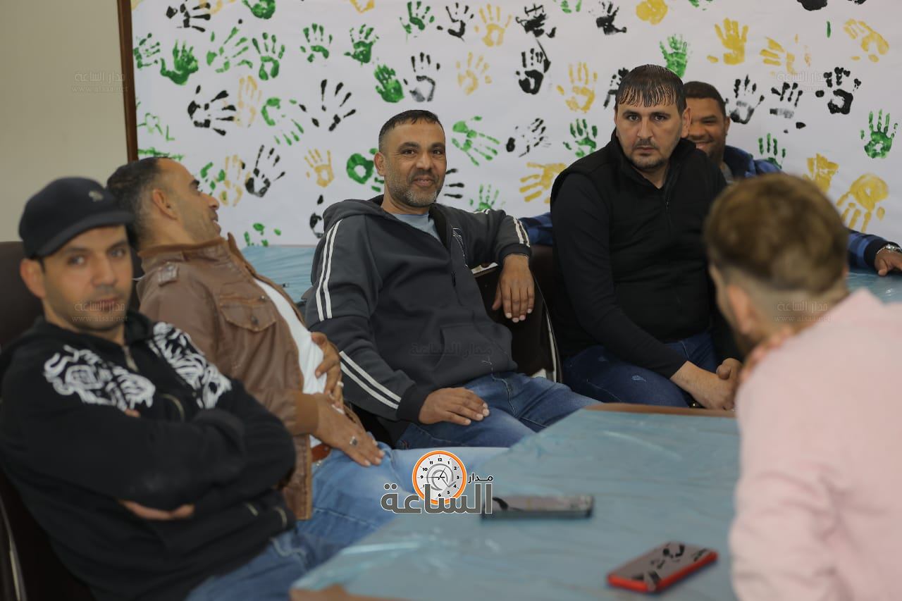 Madar Al-Saa Images 0.6253869620259809