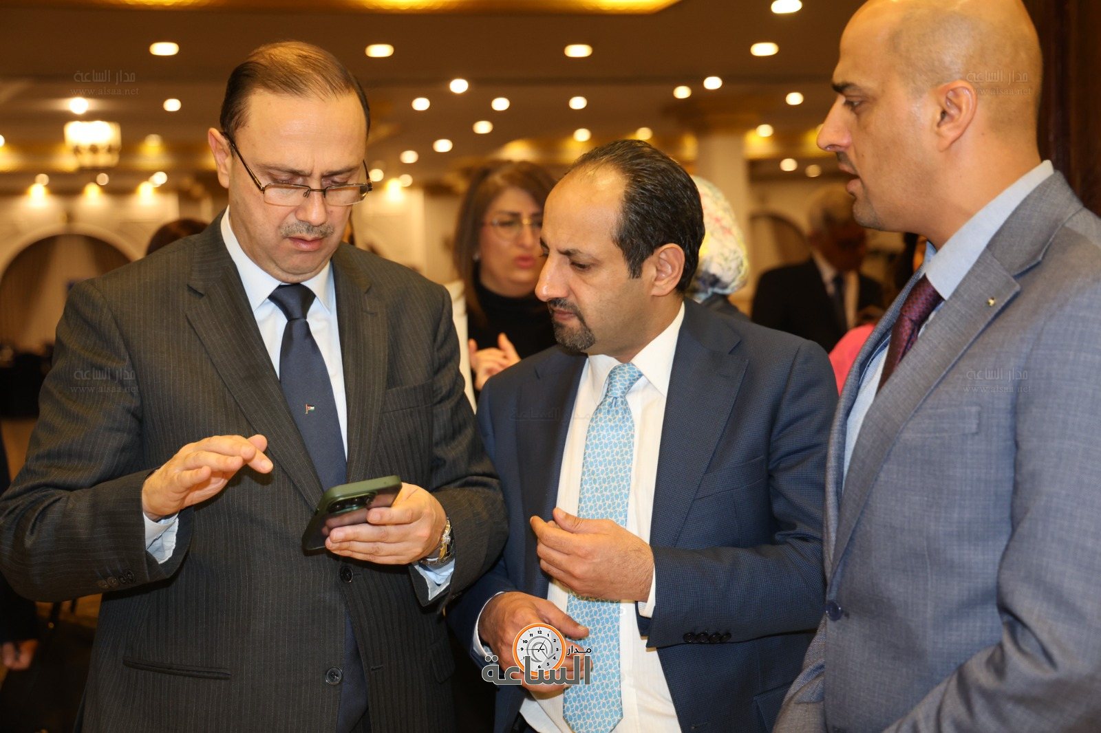 Madar Al-Saa Images 0.26875589000395594