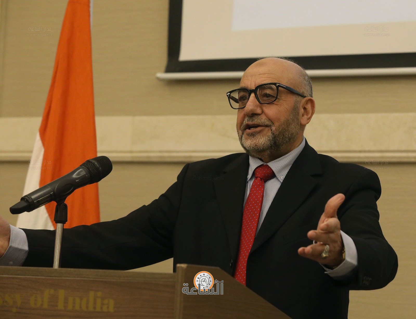 Madar Al-Saa Images 0.5832418800290409