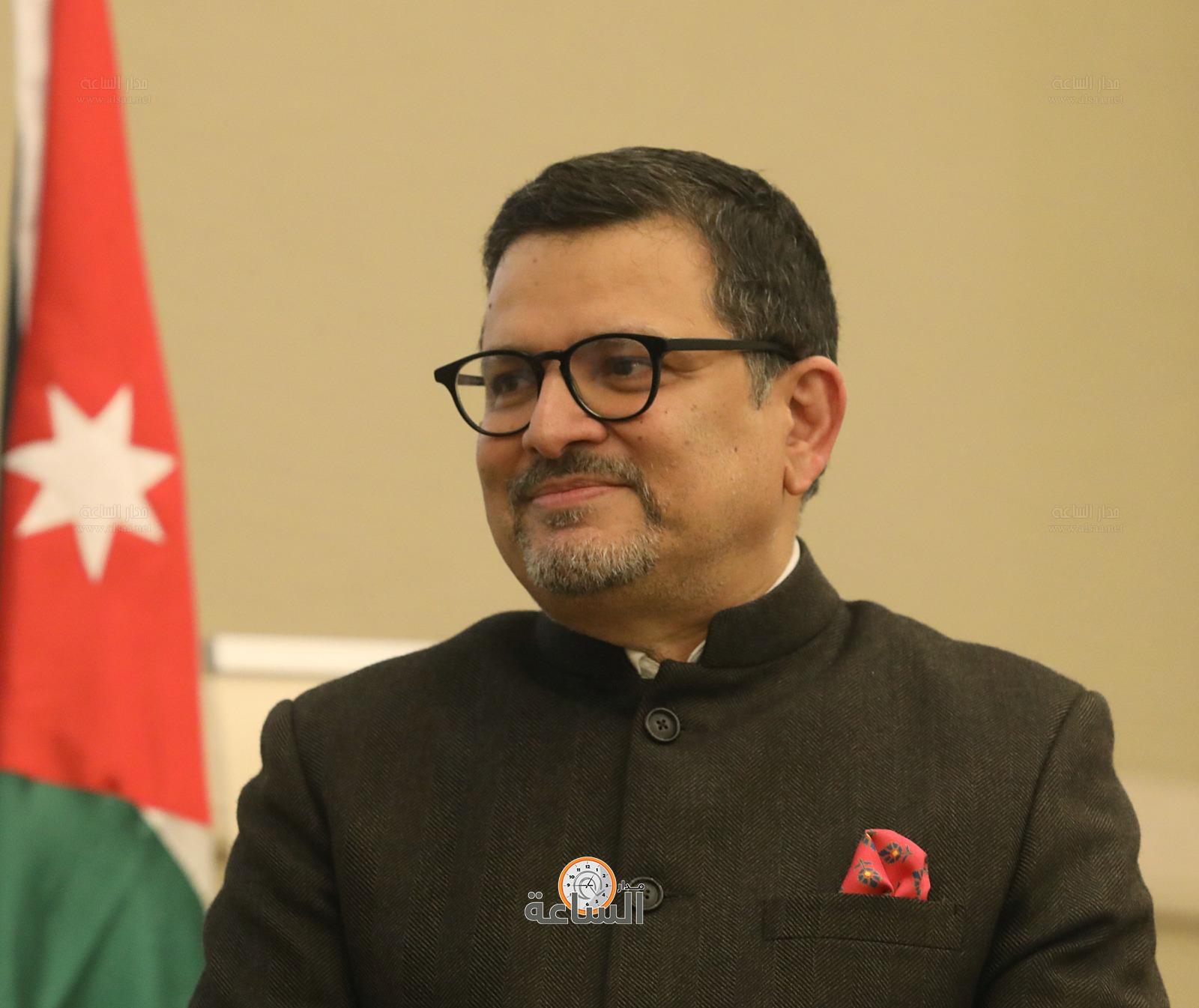 Madar Al-Saa Images 0.2492756154547877