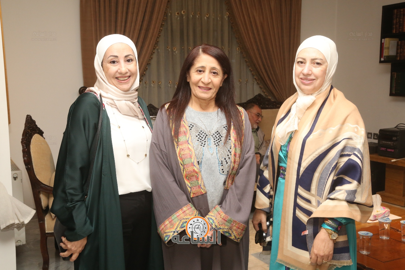 Madar Al-Saa Images 0.22211259541931994