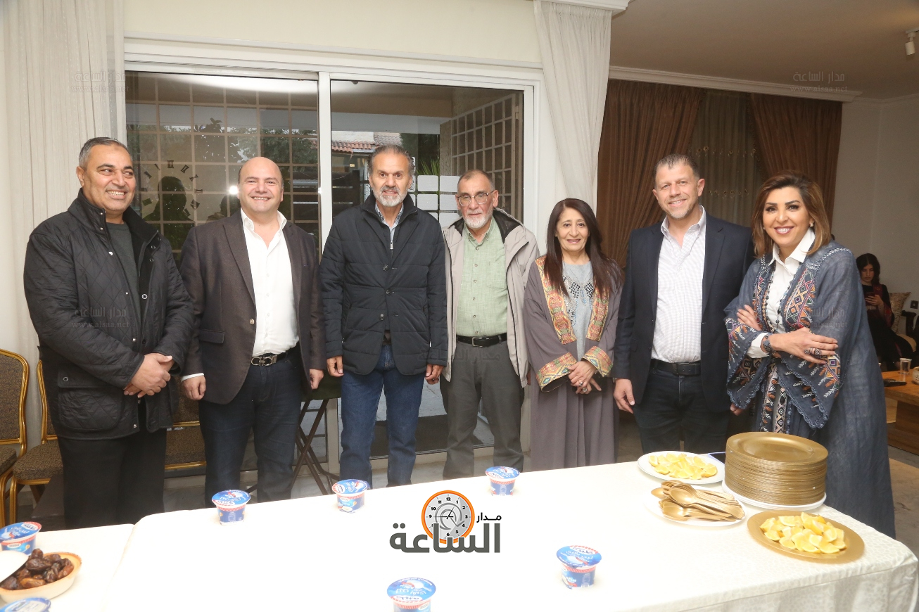 Madar Al-Saa Images 0.10899071258812354