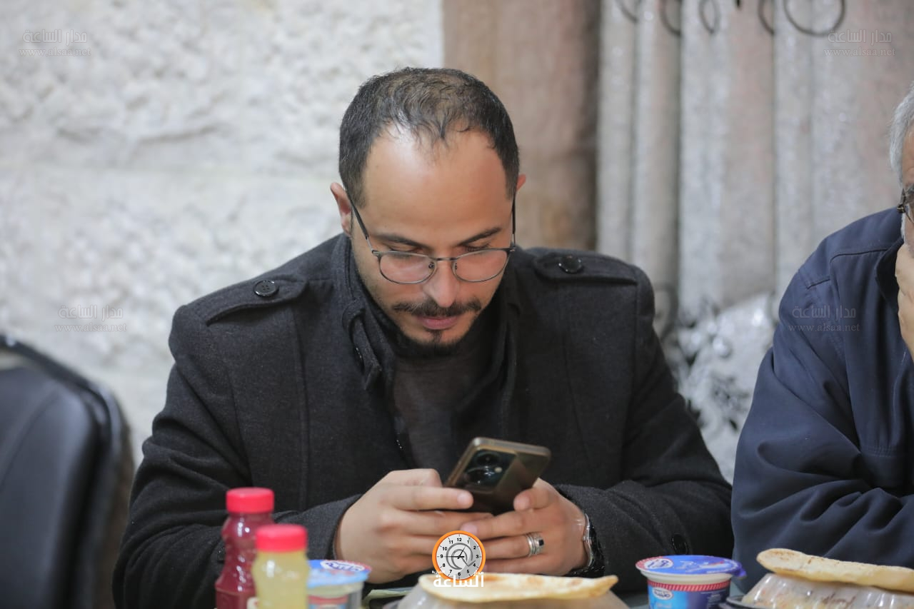 Madar Al-Saa Images 0.361326907124802