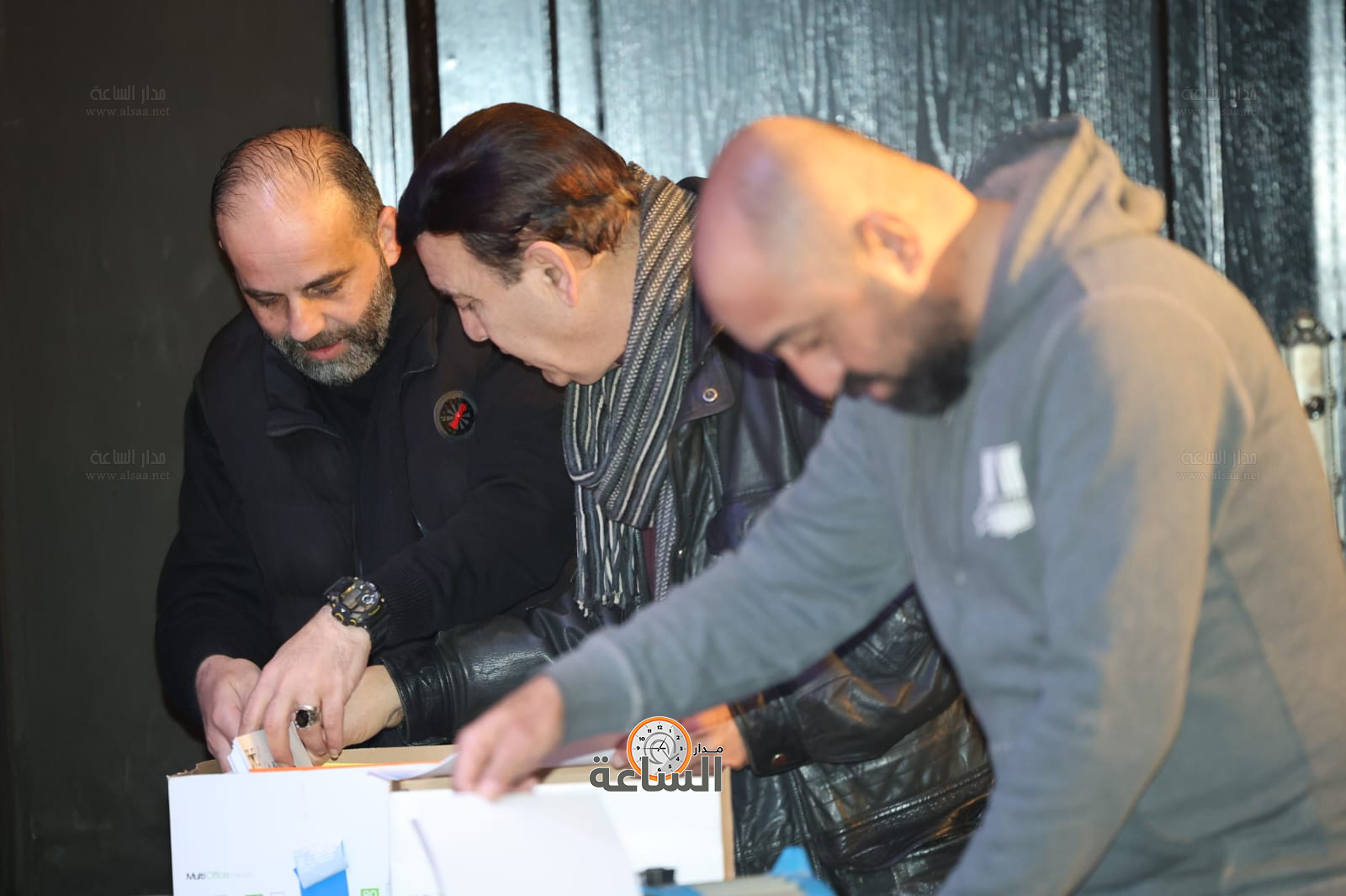 Madar Al-Saa Images 0.4794912314755211