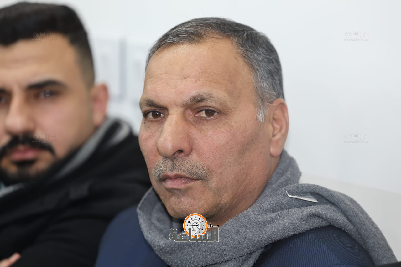 Madar Al-Saa Images 0.47183289111355786