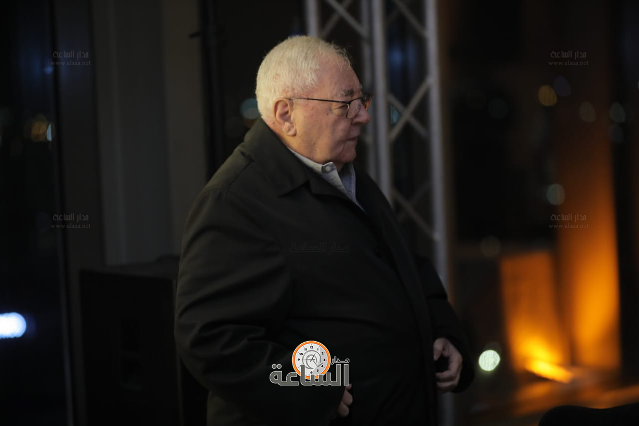 Madar Al-Saa Images 0.37604737431433133