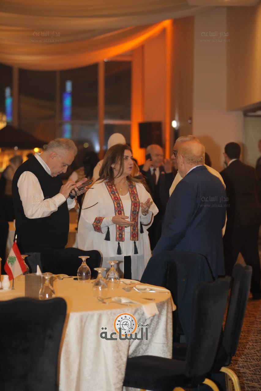 Madar Al-Saa Images 0.45891040398977