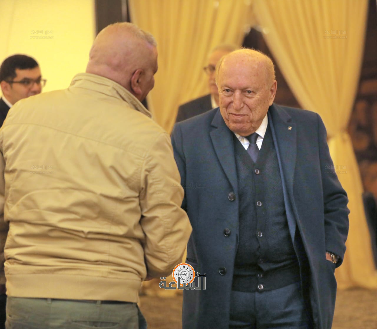 Madar Al-Saa Images 0.8711350826317468