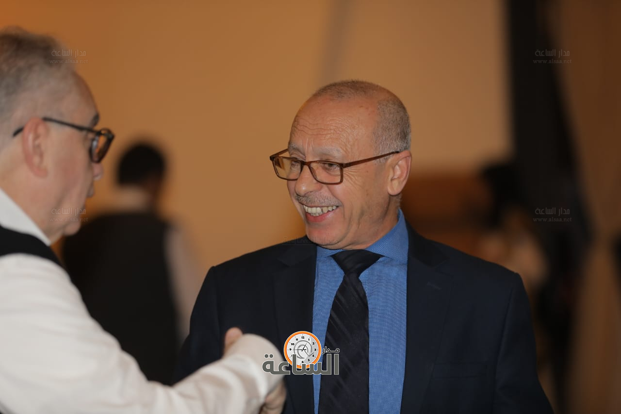 Madar Al-Saa Images 0.7769599566219911