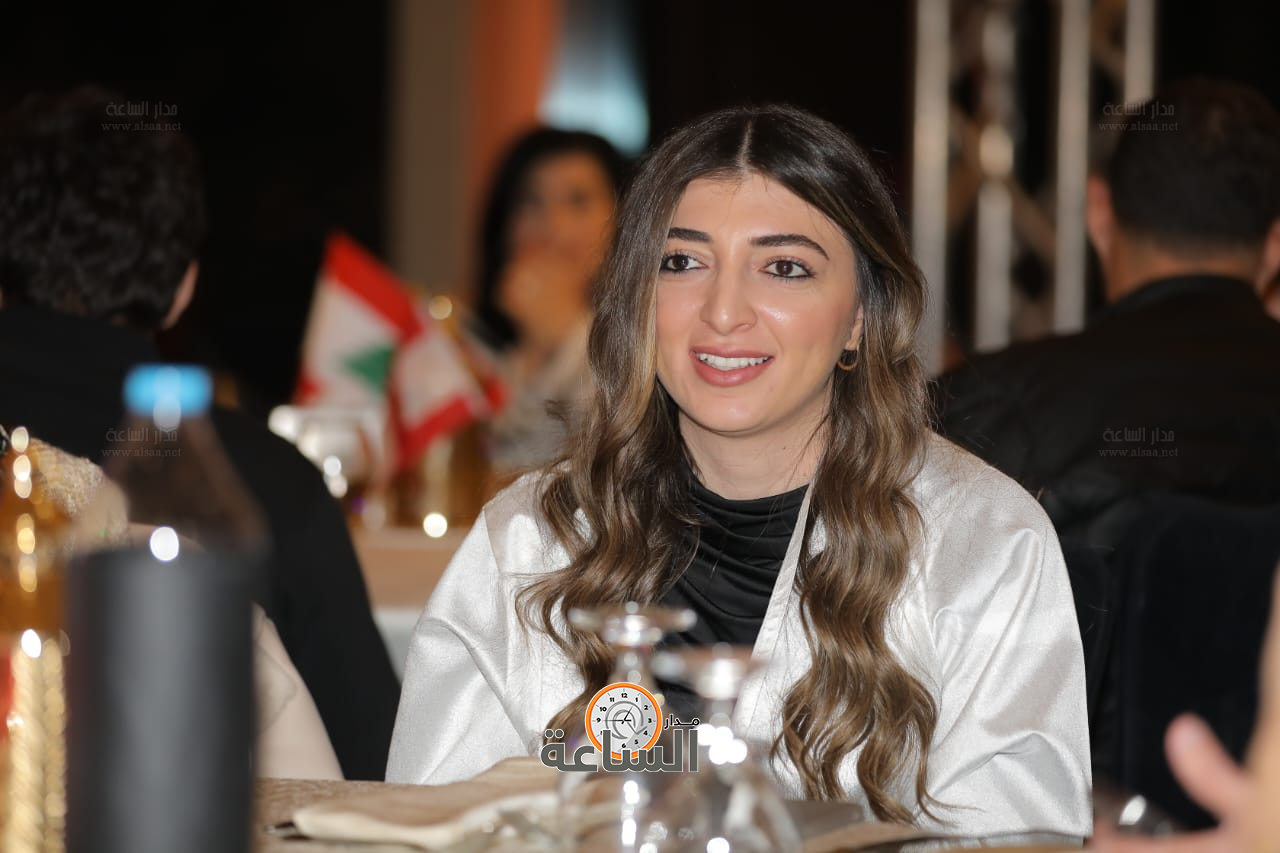 Madar Al-Saa Images 0.884809436689616