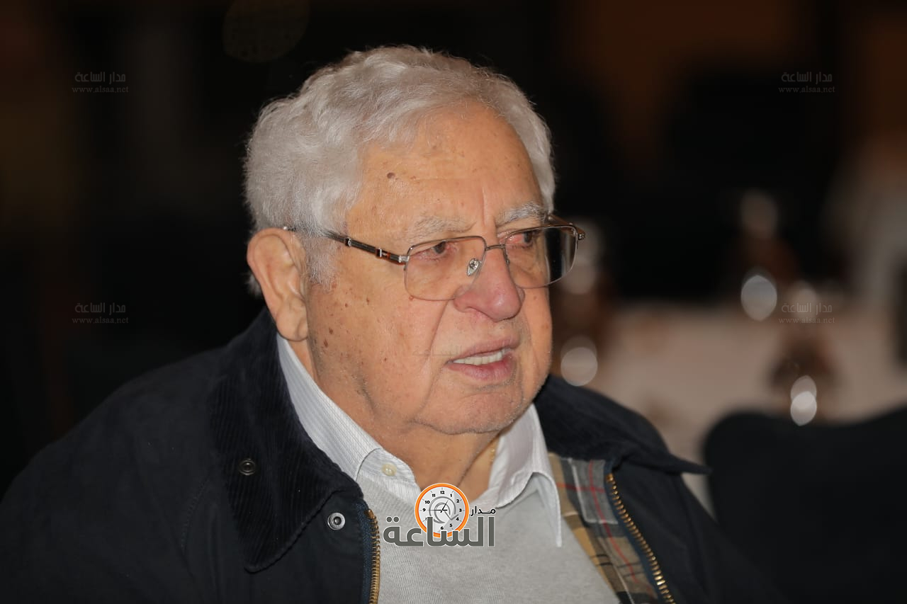 Madar Al-Saa Images 0.43145414170733987