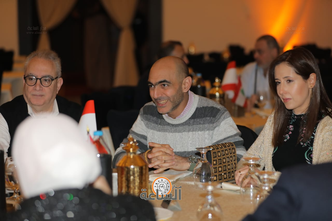 Madar Al-Saa Images 0.3688711854371305