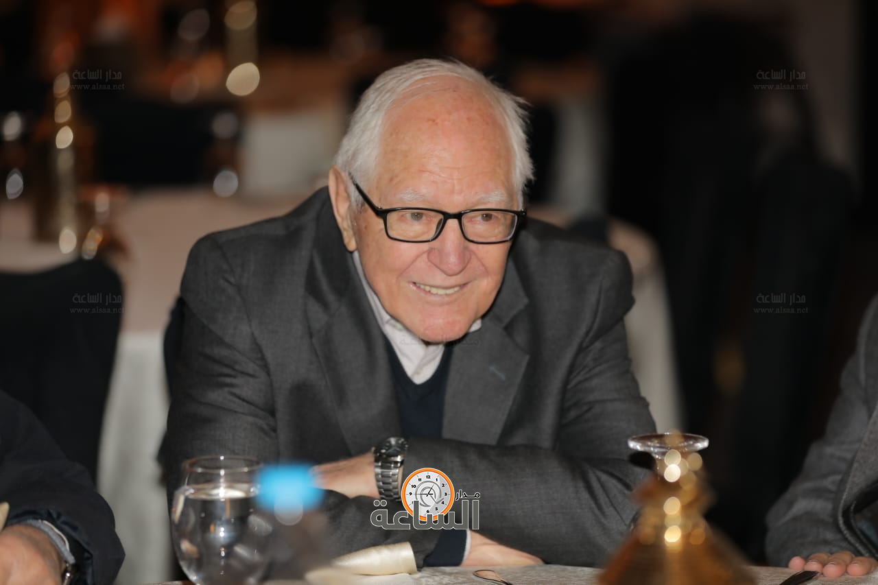 Madar Al-Saa Images 0.1589602195809594