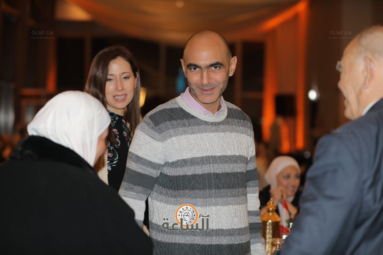 Madar Al-Saa Images 0.24106461744220264