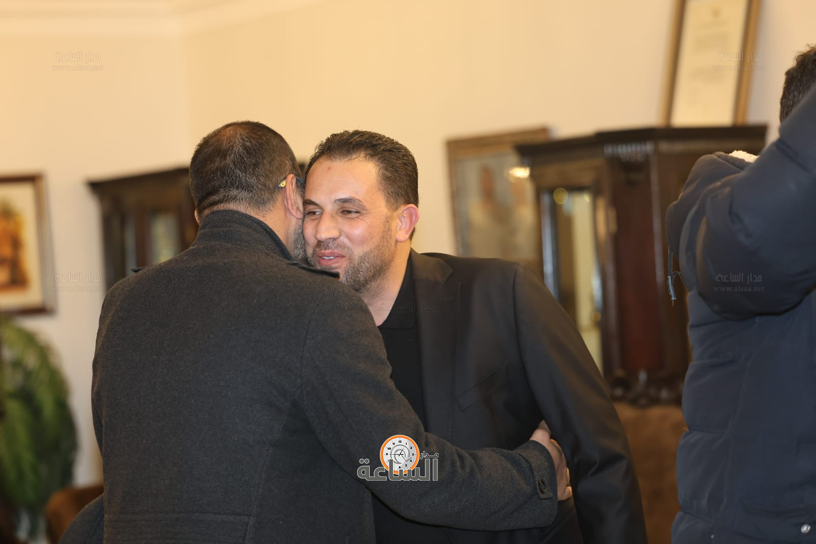 Madar Al-Saa Images 0.026149621854395066