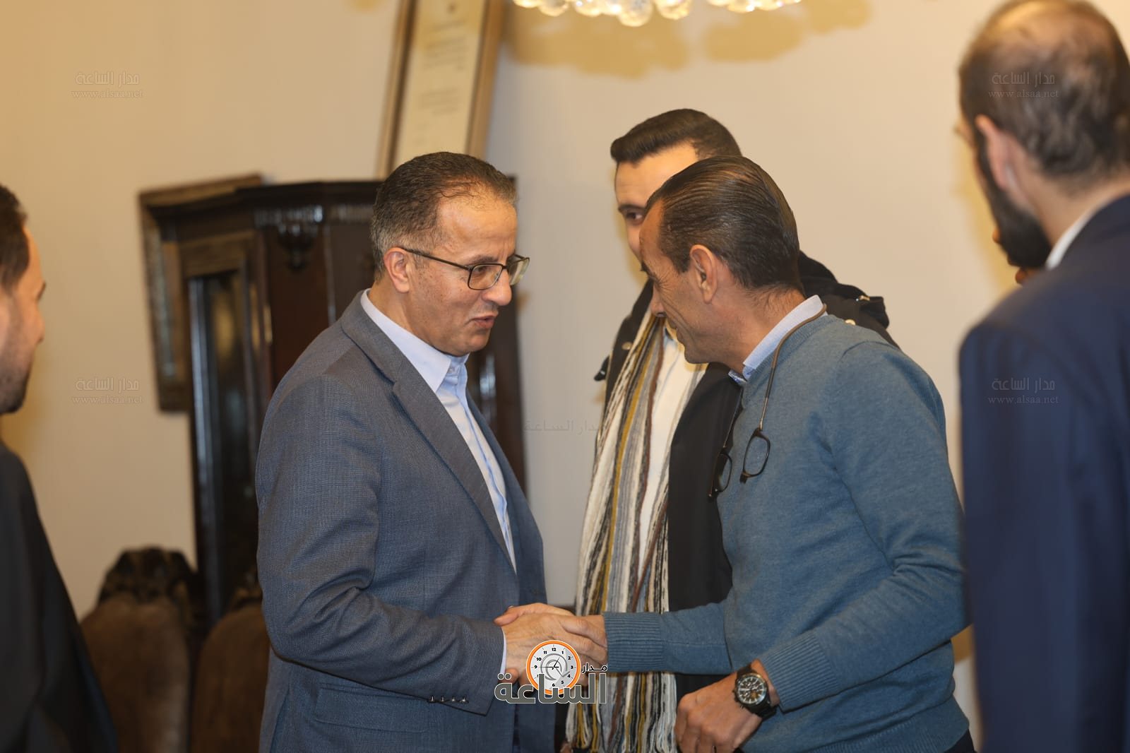 Madar Al-Saa Images 0.610566168748647