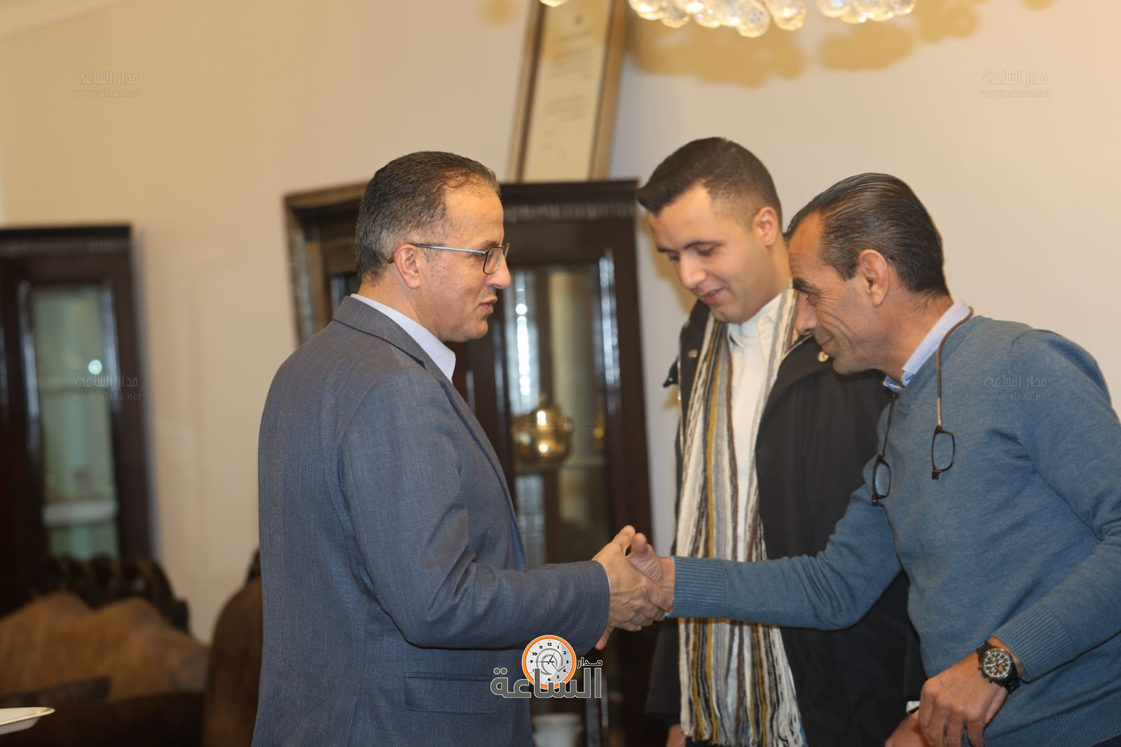 Madar Al-Saa Images 0.3987206914432633