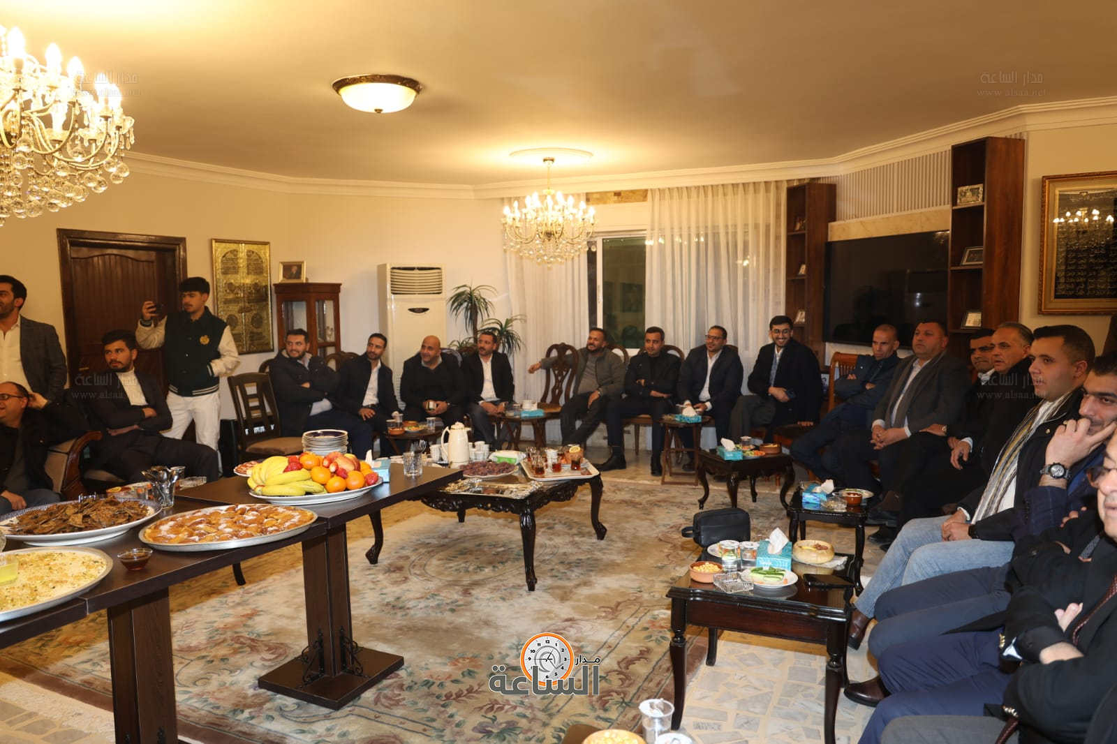 Madar Al-Saa Images 0.09100567136517279