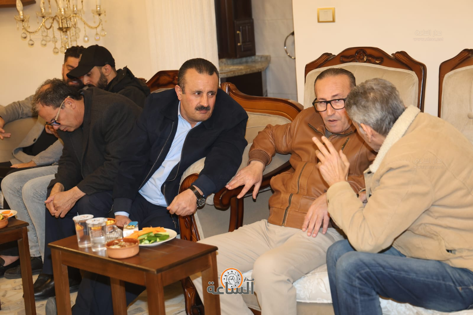 Madar Al-Saa Images 0.14130489637483867