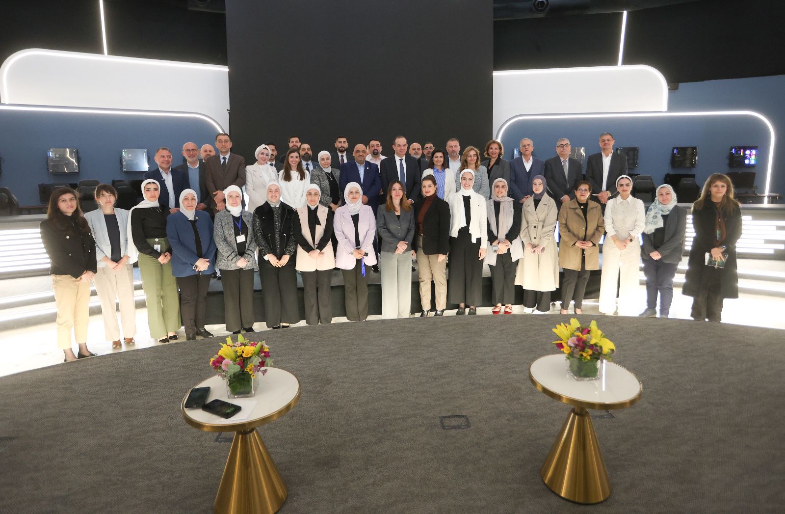 Madar Al-Saa Images 0.869628555114274