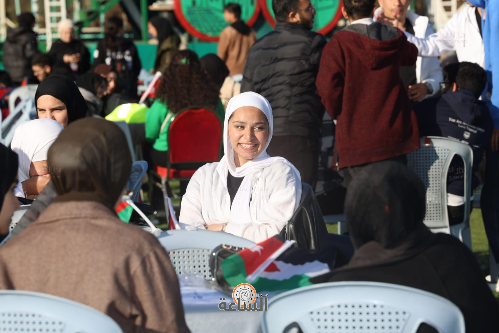 Madar Al-Saa Images 0.8670550920845674