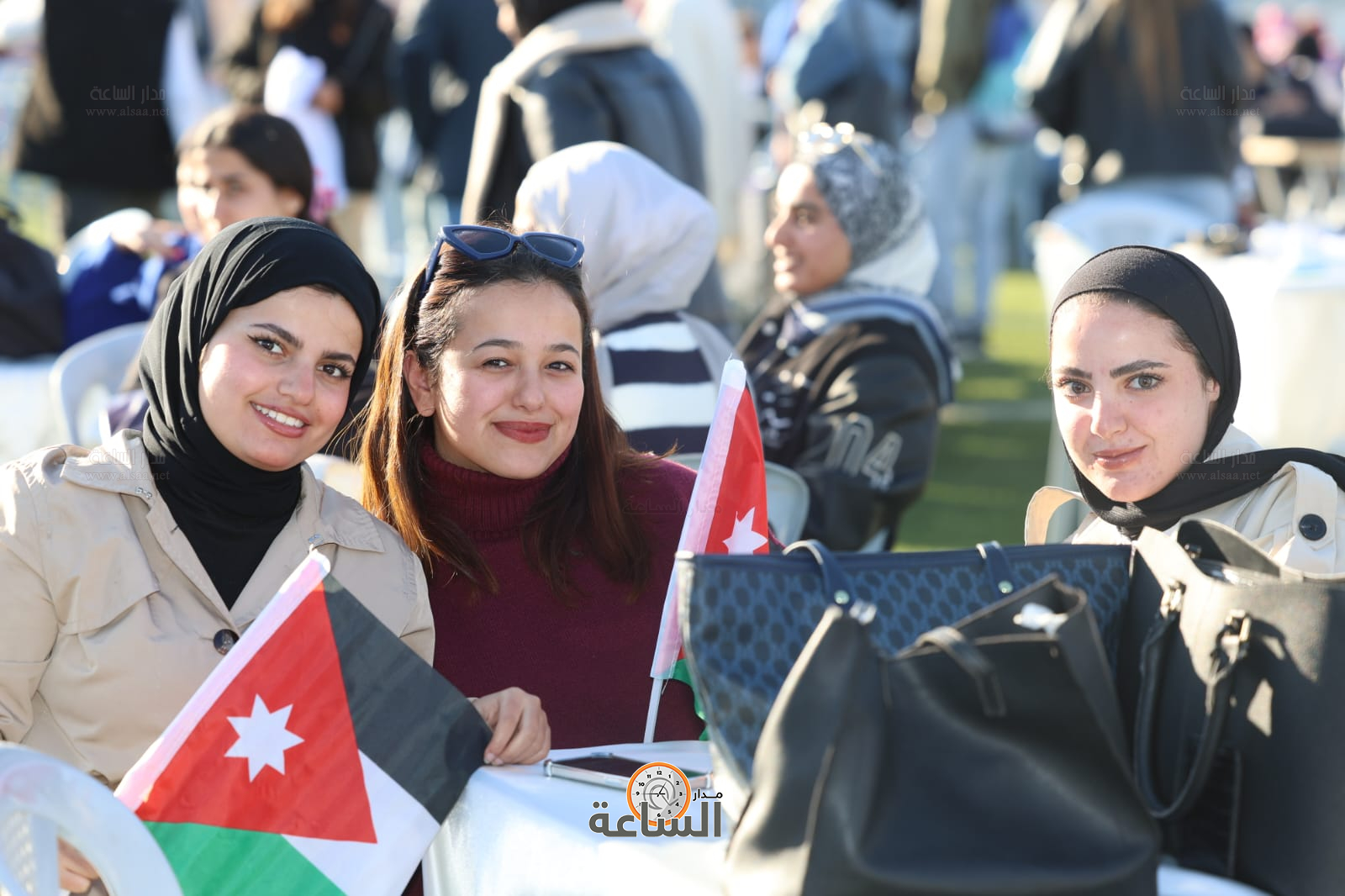 Madar Al-Saa Images 0.37199923320287076