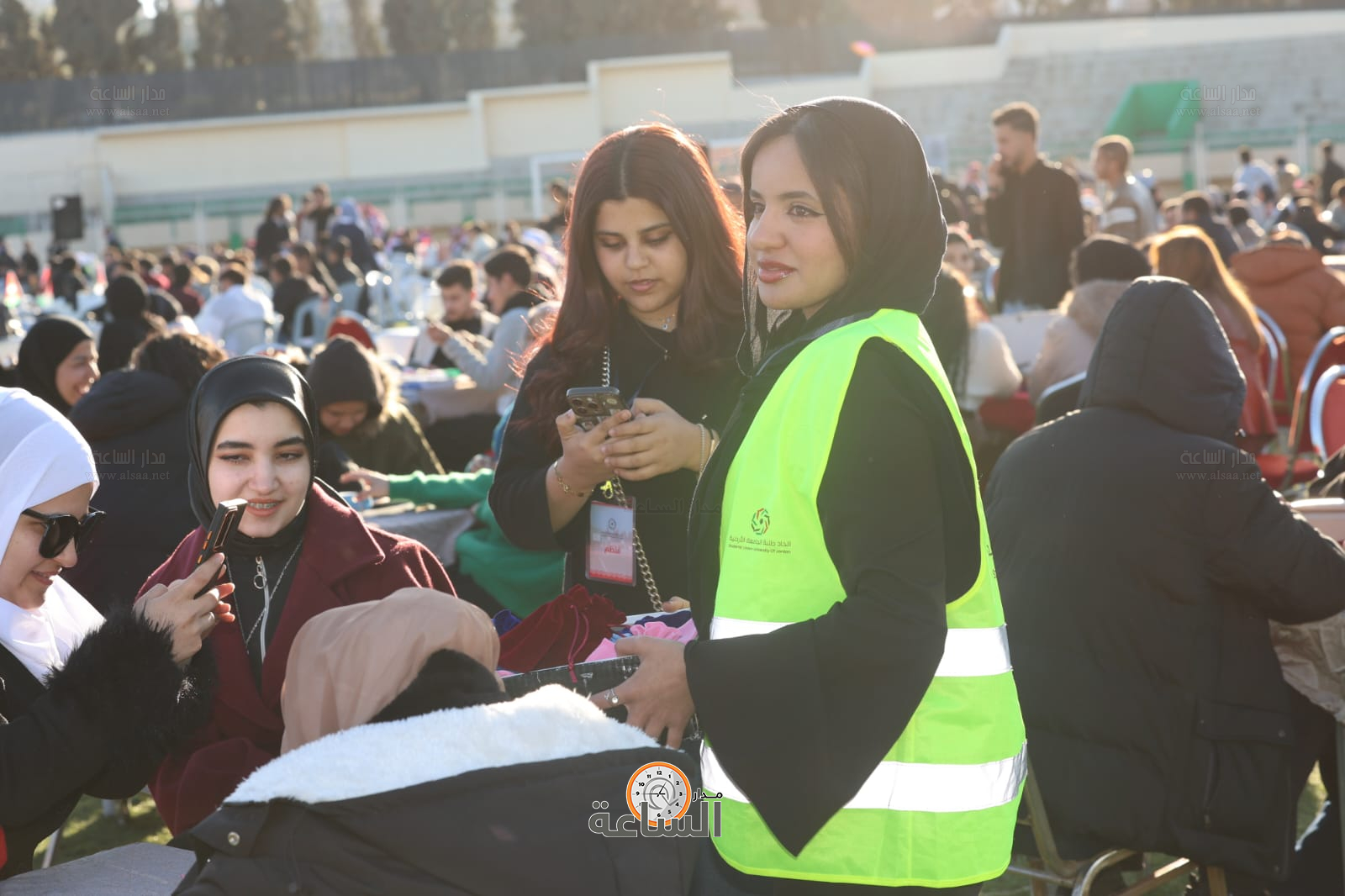 Madar Al-Saa Images 0.016549318941632807