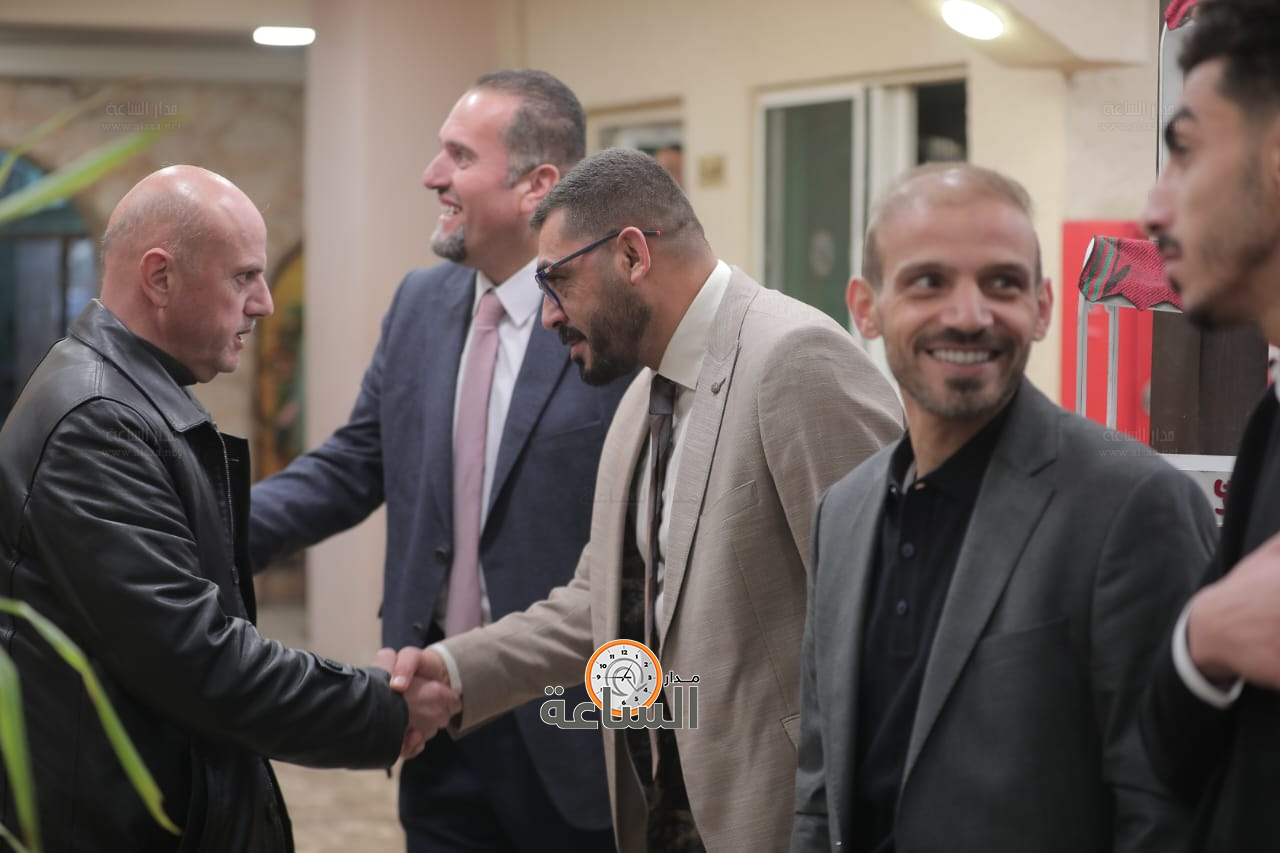 Madar Al-Saa Images 0.5653051382602865