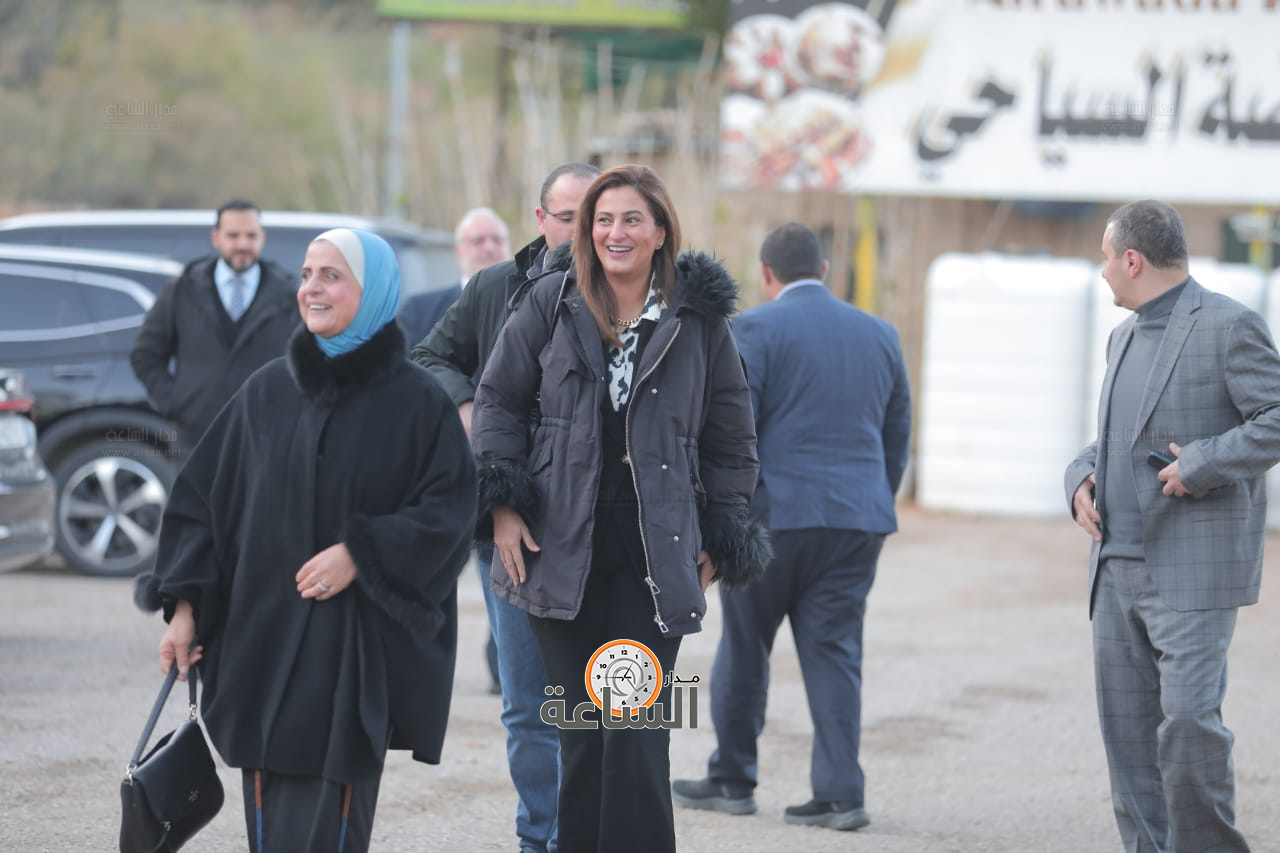 Madar Al-Saa Images 0.4399826558762756