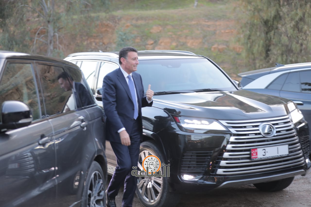 Madar Al-Saa Images 0.8958578316251451