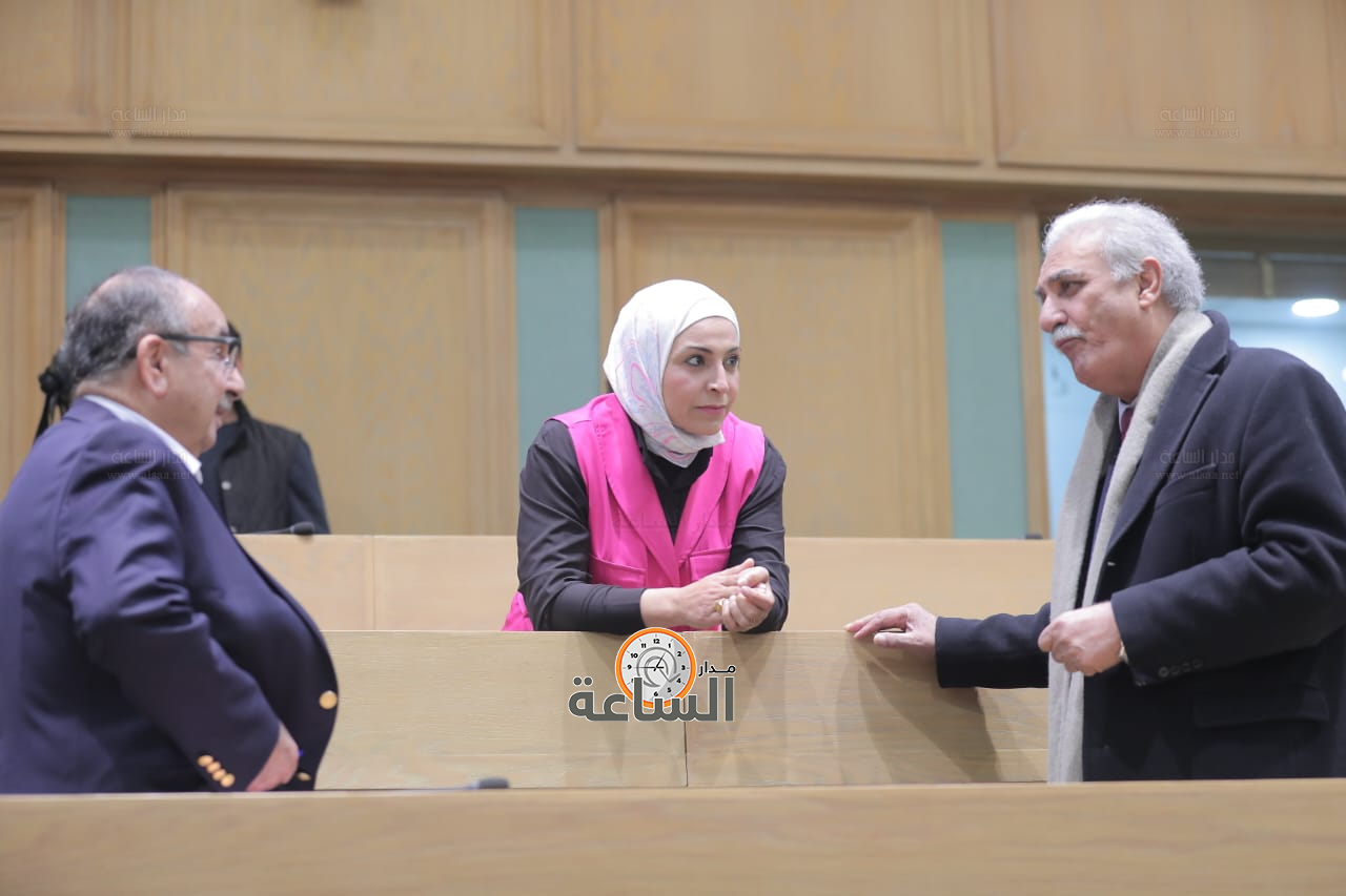 Madar Al-Saa Images 0.3369094167958553