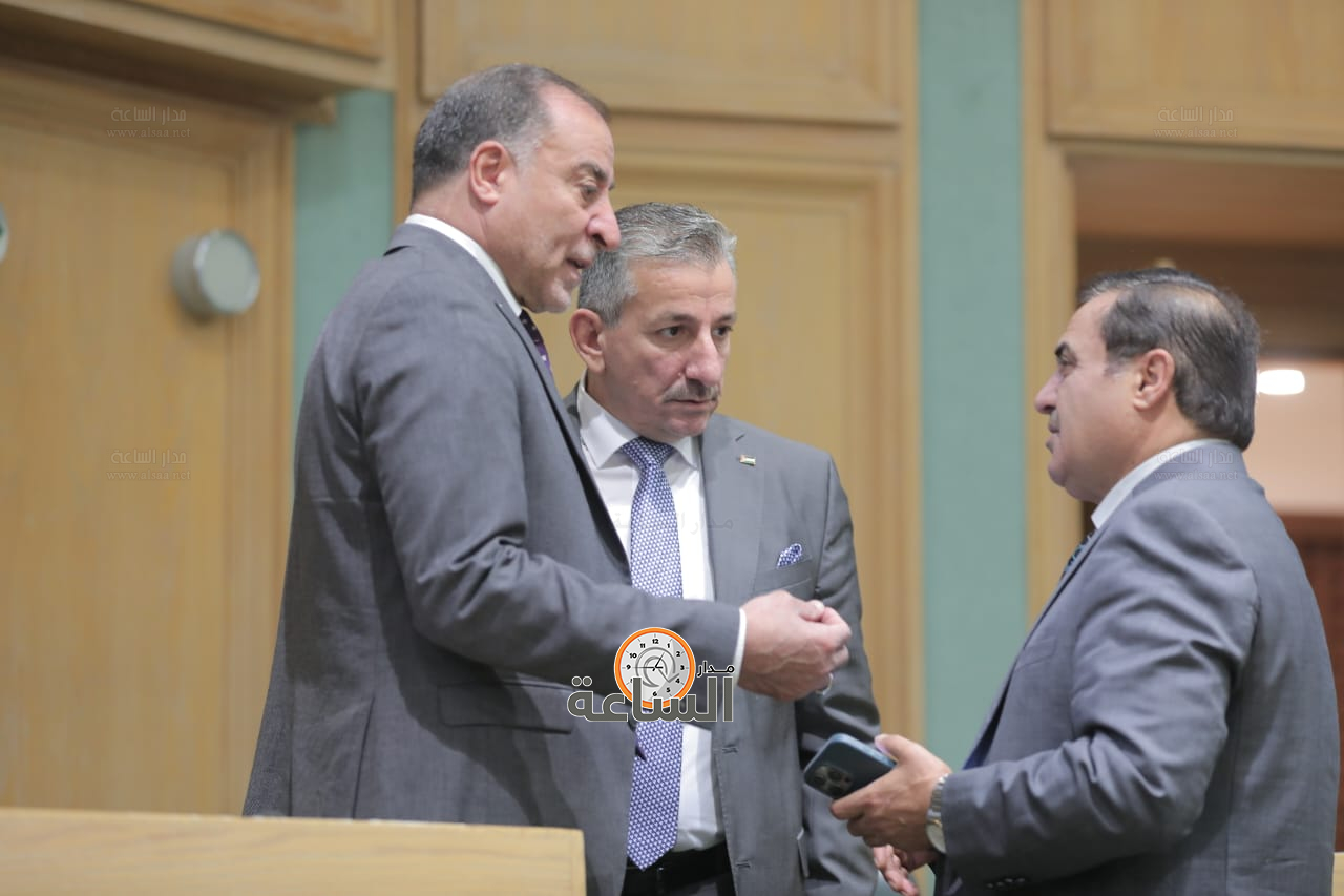 Madar Al-Saa Images 0.4215666770133215