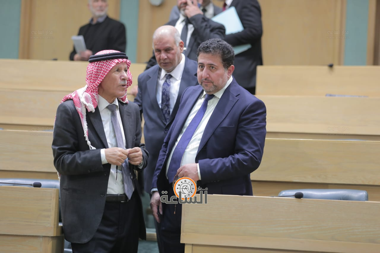 Madar Al-Saa Images 0.7671874488995041